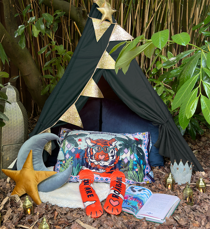 Happy Horace pillowcase.